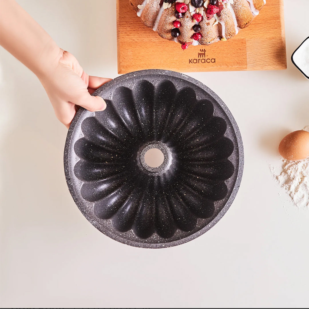 Karaca Lina Geschnittene Kupfer Gießen Kuchenform 25,5 cm
