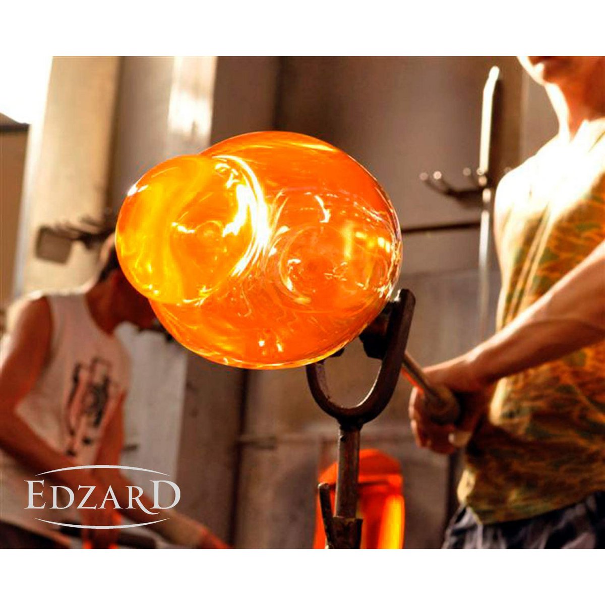 EDZARD Krug Johnny, mundgeblasenes Kristallglas mit Platinrand, Höhe 30 cm, ø 14 cm, Füllmenge 1,8 Liter
