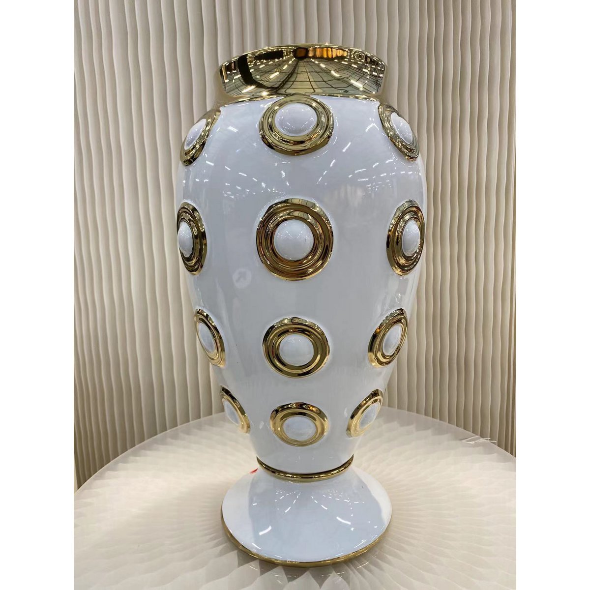 Golden 4 Circle Huge Vase