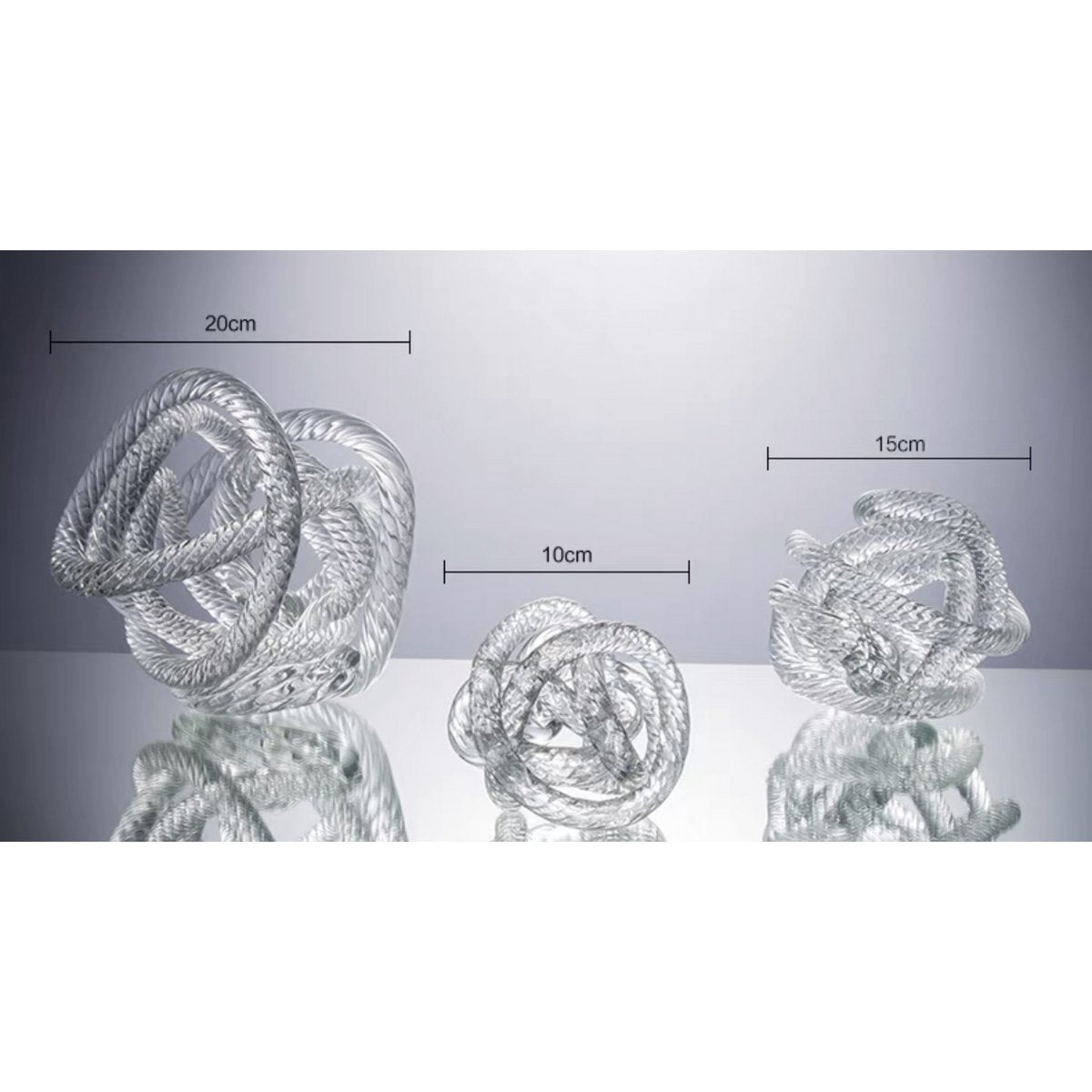 Big knotted glass sculpture (L) Diameter 20cm