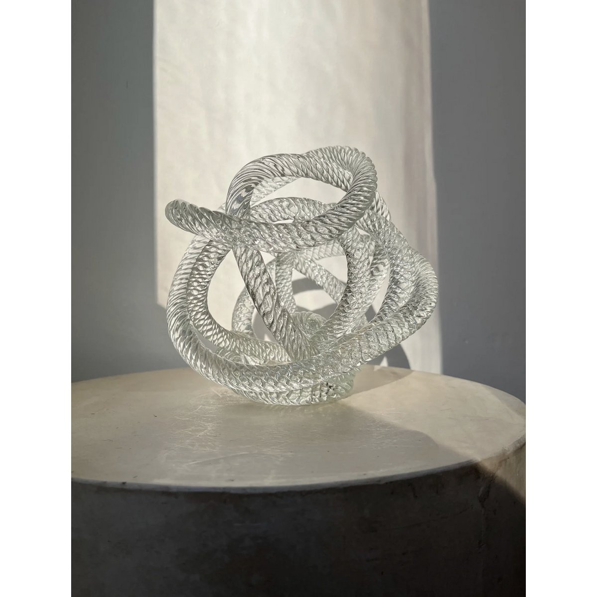 Big knotted glass sculpture Diameter 20cm