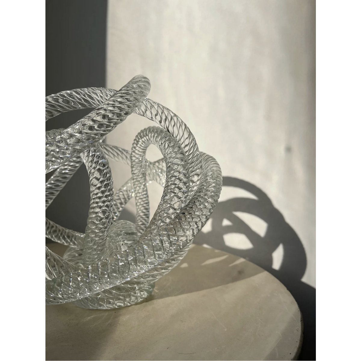 Big knotted glass sculpture Diameter 20cm